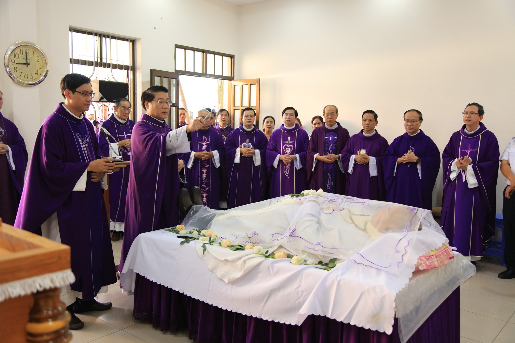 Nghi thức Tẩn Liệm và Thánh Lễ cầu nguyện cho cha cố Giuse Phạm Hùng Sơn tại Nhà Hưu dưỡng Giáo Phận